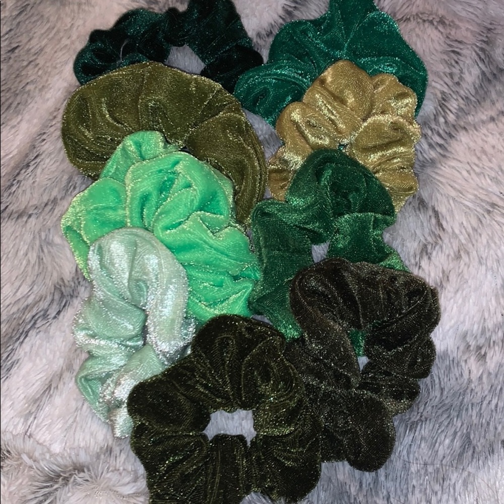Scrunches